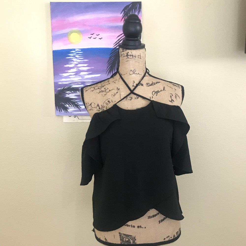 New! Black Dee Elly Off-the-shouder blouse